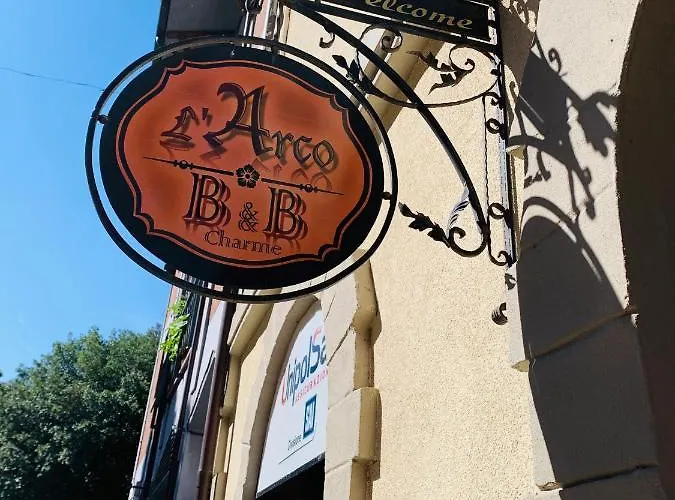 ベッド・アンド・ブレックファスト L'arco Di Charme 3*